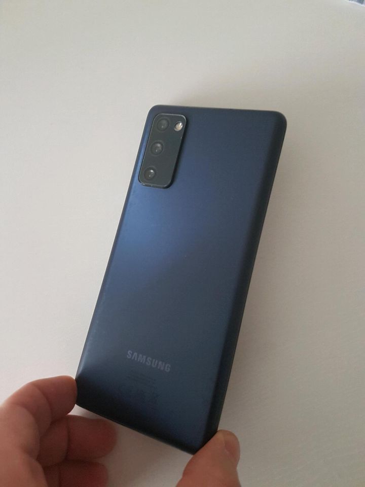 Samsung Galaxy S20 FE in Witten