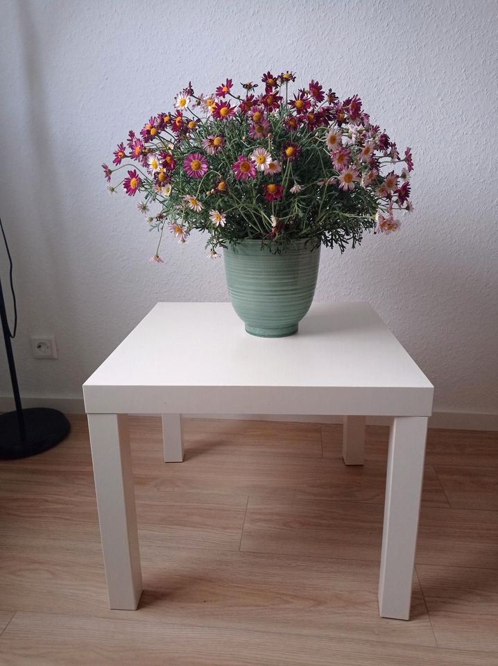 Ikea Beistelltisch, weiß, 55x55 cm in Langenfeld
