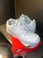 Nike Schuhe Neu ! Bayern - Kaufbeuren Vorschau