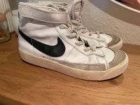 Nike Blazer Mid 77 Kinderschuh Sneaker, Größe 35 Düsseldorf - Eller Vorschau