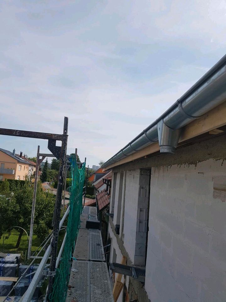 Handwerker für Dachrinne,Blech,Dachisolierung in Wernau