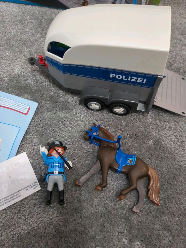 Playmobil City Action Polizei Pferdeanhänger 6922 Pferd Polizist in  Niedersachsen - Emsbüren | Playmobil günstig kaufen, gebraucht oder neu |  eBay Kleinanzeigen ist jetzt Kleinanzeigen