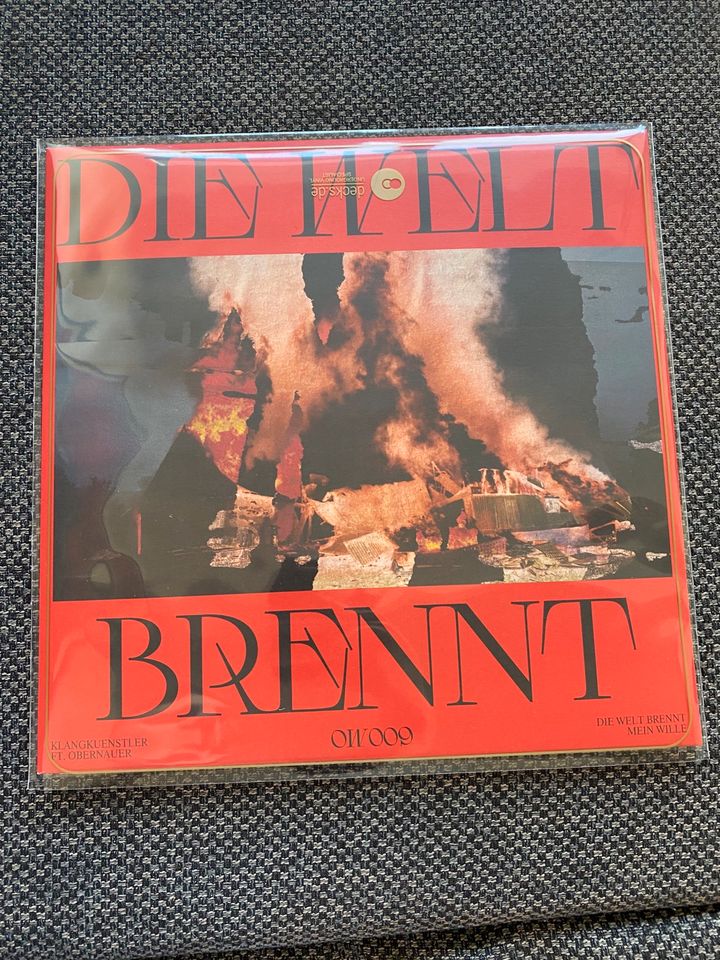 Vinyl Burned Edition Klangkuenstler - Die Welt Brennt in Hamburg