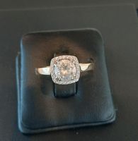 Ring in 585/- Rose Gold mit Zirkonia Steinen Solitärring Gr. 54,5 Eimsbüttel - Hamburg Eimsbüttel (Stadtteil) Vorschau