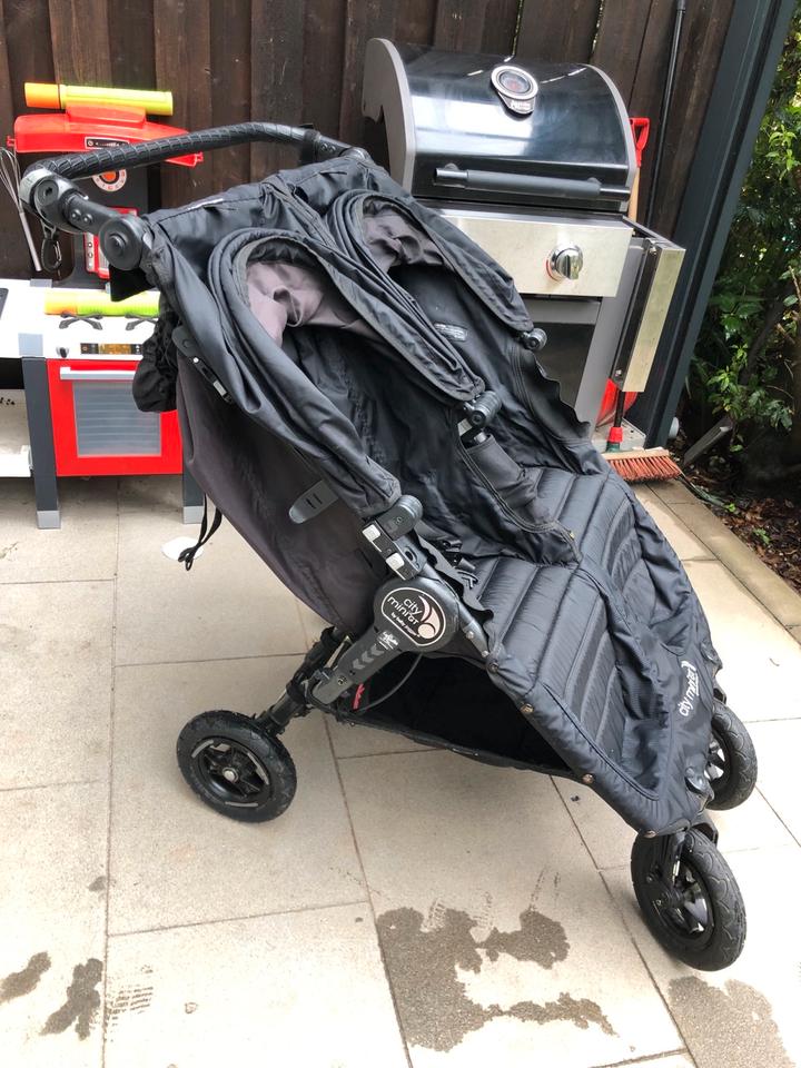 Zwillingskinderwagen/ Geschwisterkinderwagen / City mini GTJogger in Erlensee