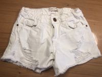 Hose Jeans Short weiß Mädchen Gr. 128 neuwertig Baden-Württemberg - Offenburg Vorschau