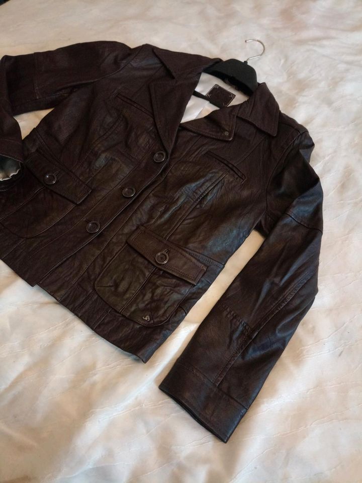 S. Oliver Lederjacke dunkelbraun Gr S kleine M Leder Sakko Damen in Gundelfingen