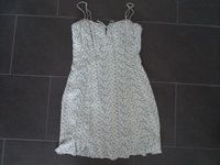 Biete neuwertiges Sommer-Kleid REVIEW Gr. XS Berlin - Spandau Vorschau