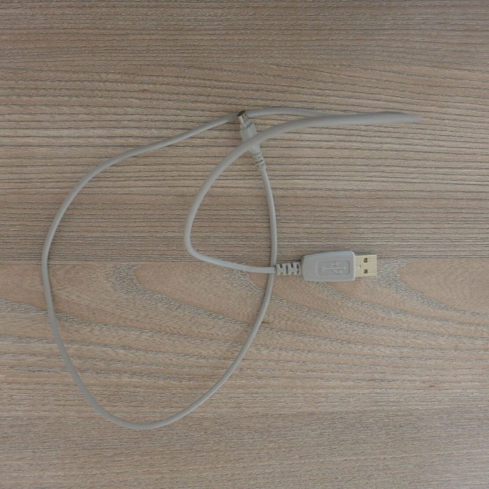 USB-Kabel, grau in Taunusstein