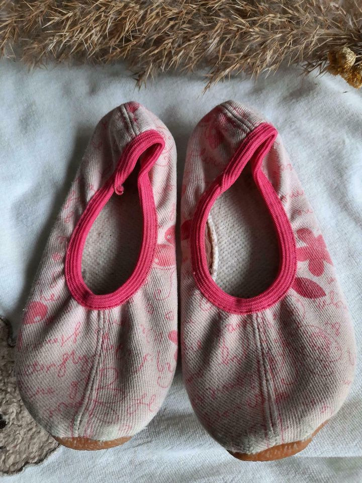 Beck Gymnastikschuhe Turnschläppchen rosa ca. 25 in Mörlenbach