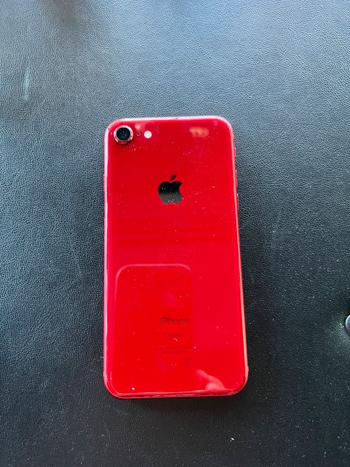 iPhone 8 red Edition in Bleicherode