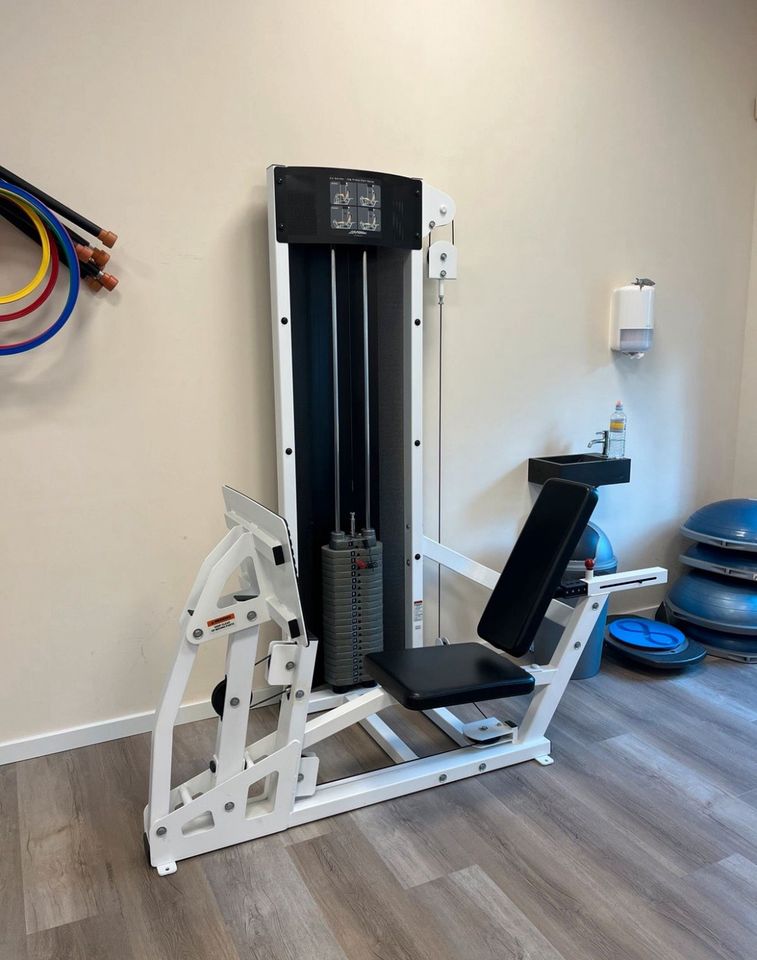 Life Fitness Fit Series Leg press/ Calf Raise/ Beinpresse  Top in Bocholt