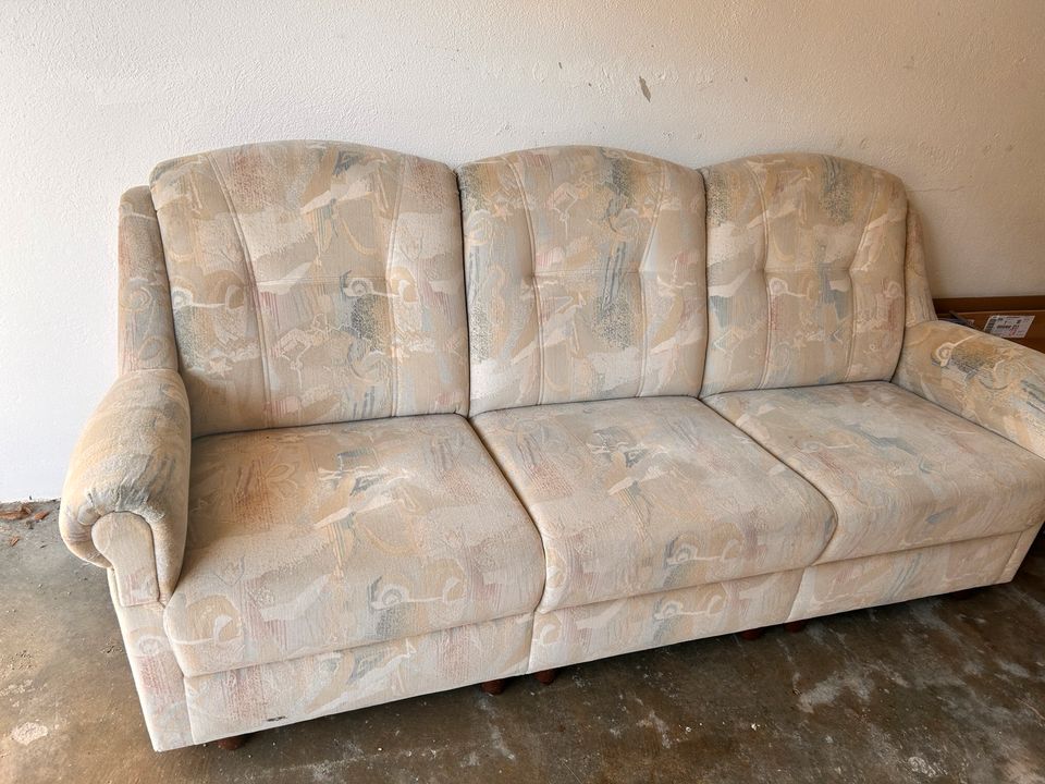 Schönes Sofa mit 2 Sesseln in Loßburg