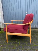 1 Vintage Sessel massives Kirschholz 60 iger ohne Rückenpolster Hessen - Herborn Vorschau