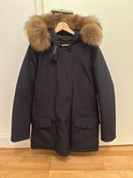Woolrich Arctic Parka mit vier Taschen – Größe L, Dark Navy Frankfurt am Main - Eckenheim Vorschau