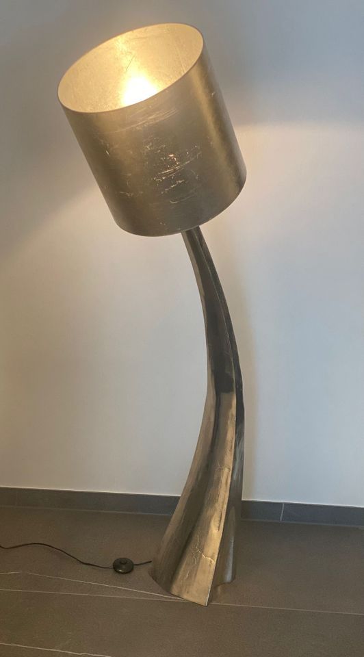 Colmore Lampe, Aluminium vernickelt in Brüggen