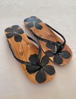 Lackierte Sandalen Flip Flops flache Schuhe Innenstadt - Köln Altstadt Vorschau