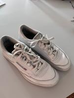 Reebok weiß Gr. 41 Hamburg-Nord - Hamburg Eppendorf Vorschau
