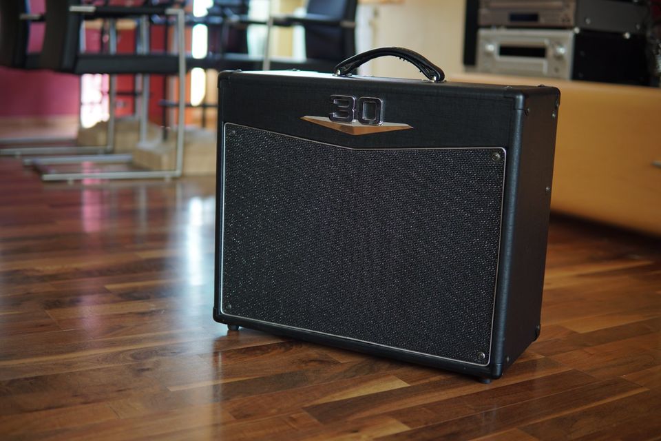 Crate V3112 - made in USA + Tone Tubby Speaker, EL84 Combo Amp in Nürnberg (Mittelfr)