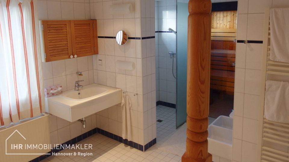 Panoramablick über Hannover! Exklusive Penthouse-Maisonette: 232 qm, Dachterrasse + Sauna in Hannover