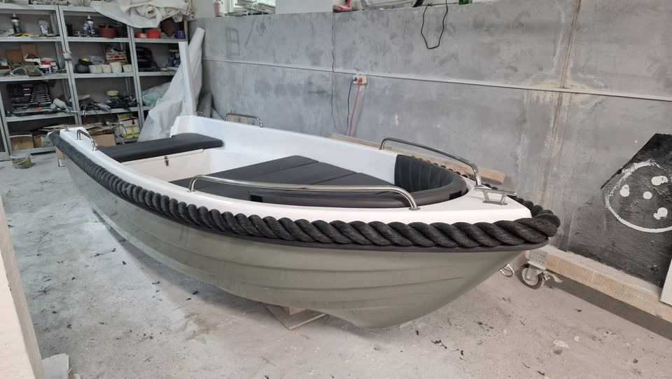 BP 390 Sport Motorboot Angelboot führerscheinfrei möglich NEU in Woltersdorf
