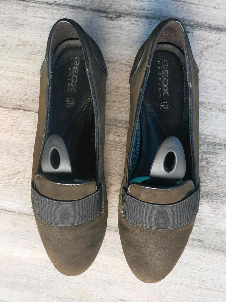 Geox Ballerina, Mokassins, oliv-grün, Leder, Größe 38 / 38,5 in Bremerhaven