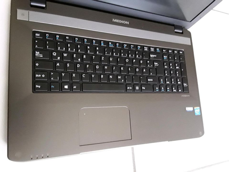 MEDION AKOYA E7225 (MD99008) Laptop 43,9 cm (17,3") in Wonfurt