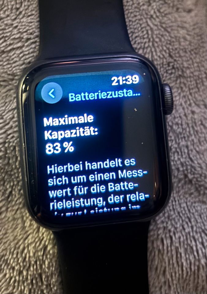 Apple Watch SE 2022 Midnight 40mm in Dortmund