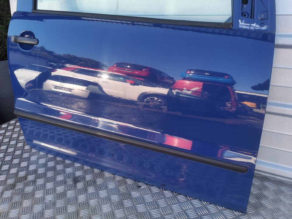 VW Fox 5Z - Beifahrertür Tür Rechts Blau LL5H in Lippstadt