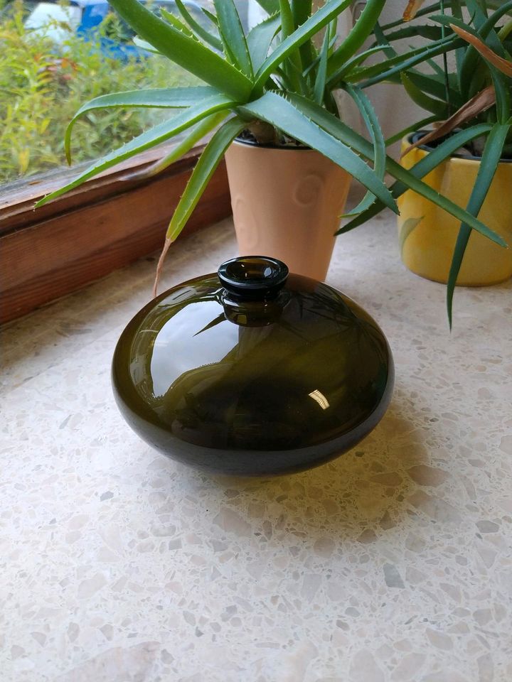 Flache Design Vase in Grün in Bayern - Bad Aibling | eBay Kleinanzeigen ist  jetzt Kleinanzeigen
