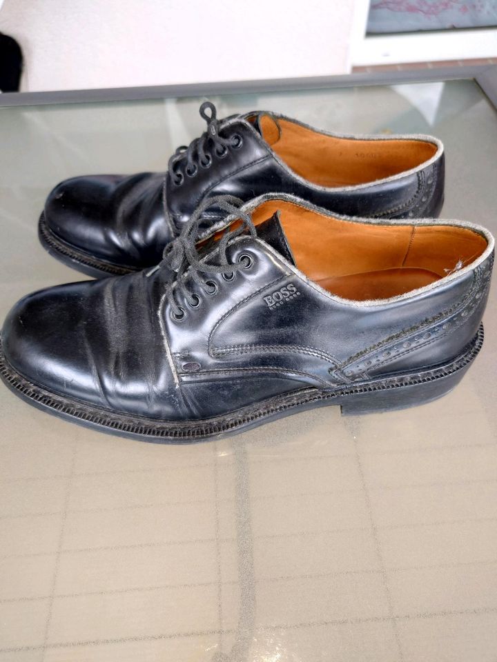 Hugo Boss Leder Schuhe in Versmold