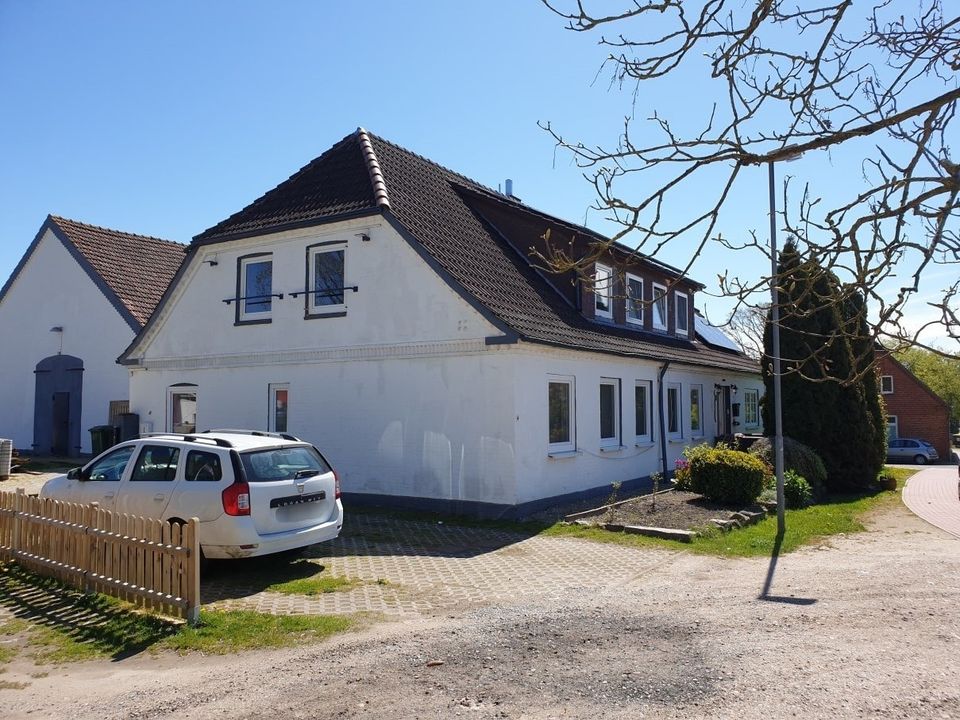 Zweifamilienhaus auf dem Land in Blekendorf