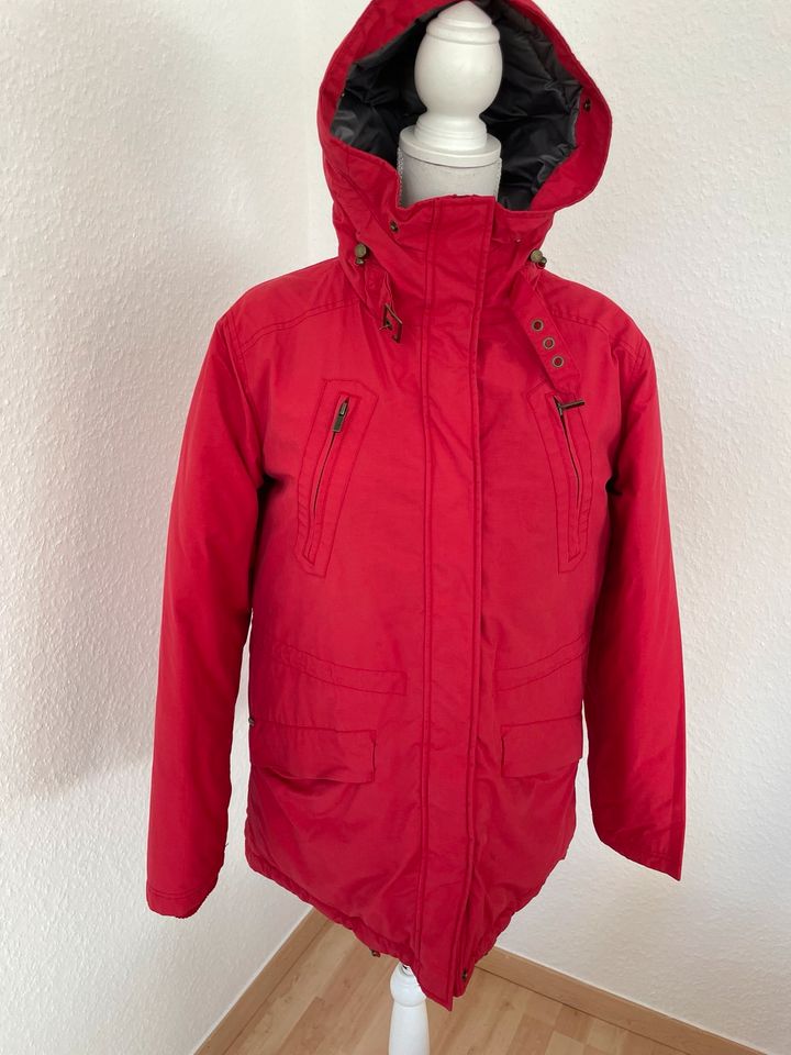 Rote Daunenjacke von Pepe Jeans in Sulzbach