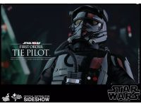 Hot Toys Star Wars MMS 324 TIE PILOT NEU Tausch gegen  Hot Toys Mecklenburg-Vorpommern - Loddin Vorschau