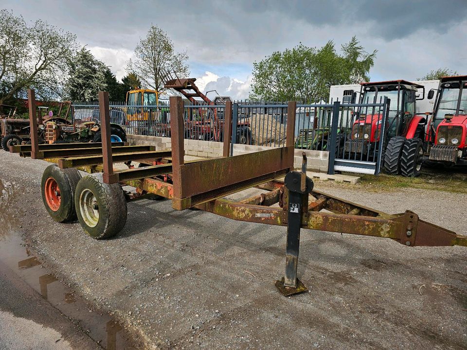 Rückewagen Stammholzanhänger Holztransporter Eigenbau Rungenwagen in Nettetal