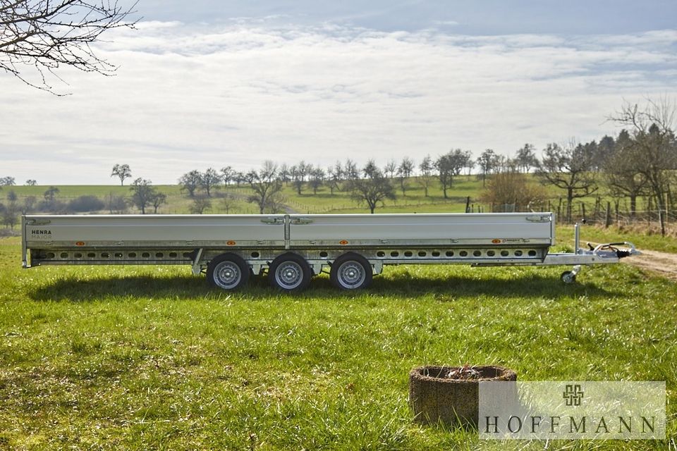 Henra Anhänger Hochlader Tridem  703 x 248 cm 3500 kg / Lager in Gindorf