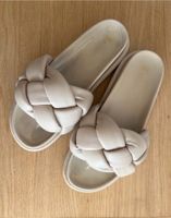 H&M Pantolette aus Leder Gr. 39 Hellbeige Beige Creme Niedersachsen - Wallenhorst Vorschau