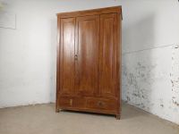 Vintage Holzschrank Dielenschrank Kleiderschrank Retro Leipzig - Volkmarsdorf Vorschau