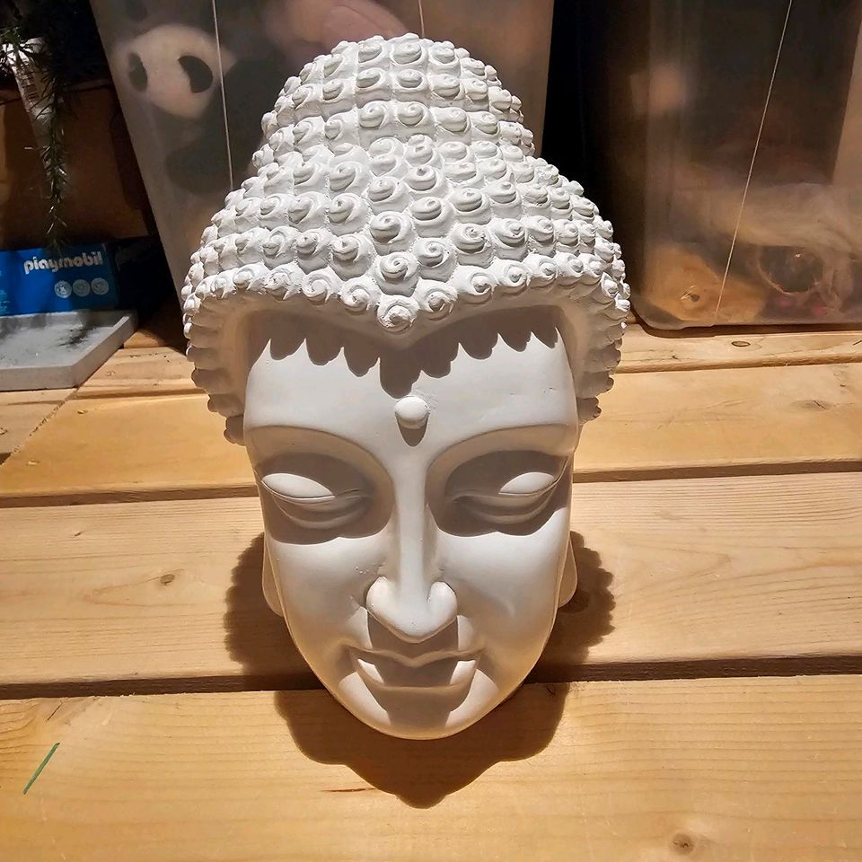 Buddha Kopf, Deko Kopf, Polyresin, weiß in Theuma