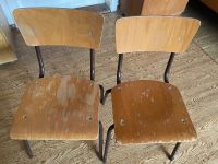 2 Kinderstühle DDR Retro Stühle Antike Stühle Vintage Möbel Sachsen - Zwenkau Vorschau