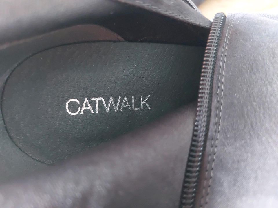 Catwalk Overknee Stiefel, Gr. 41, grau in Trappenkamp