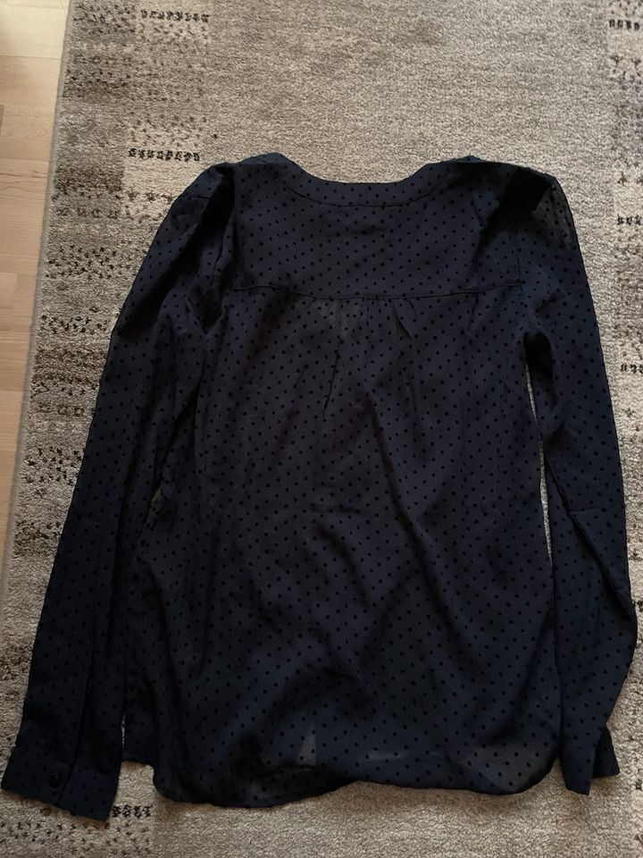 Leichte Bluse ,Navy Blaser,Black Dots,M in Ulm