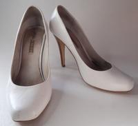 Buffalo Pumps in Größe 41 weiß Thüringen - Gotha Vorschau
