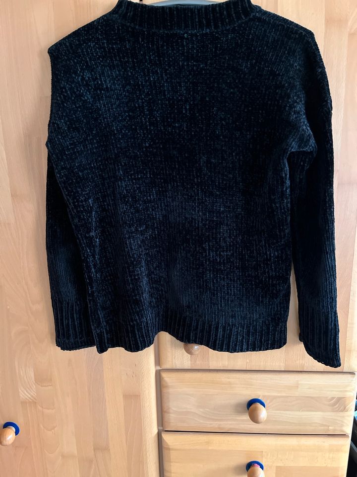 Pullover schwarz XS in Wuppertal