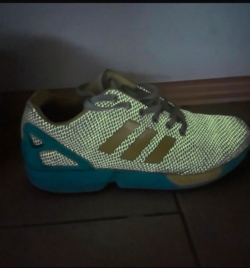 Adidas ZX Flux GIG Glow in the Dark/ 44,5 in Wustermark