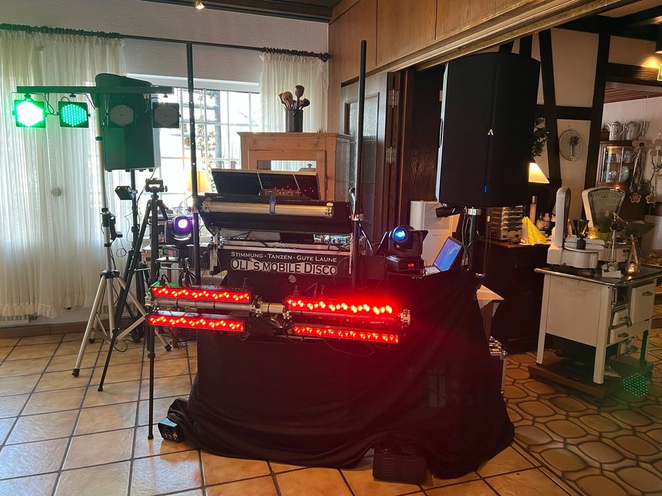 Mobile Disco / Hochzeit DJ / Mobiler DJ in Langenfeld