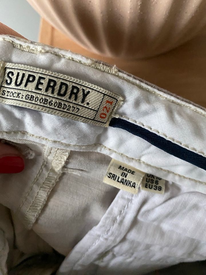 Superdry Shorts Damen M in Amberg