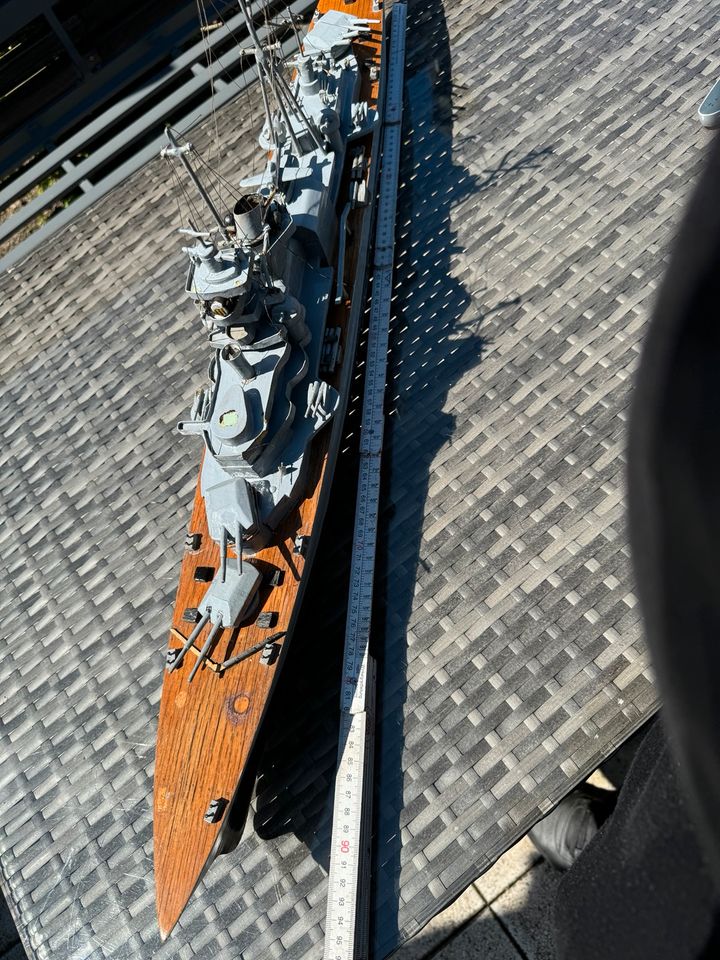 Schiff Kriegsschiff in Braunschweig