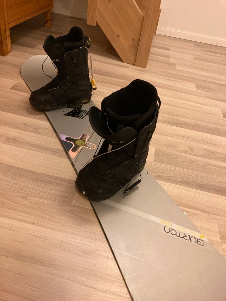 Snowboard Burton custom x 158cm in Stuttgart
