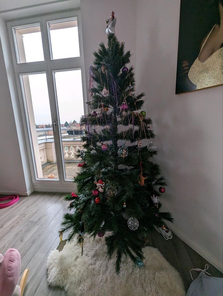 Künstlicher Weihnachtsbaum 215cm hoch in Markranstädt